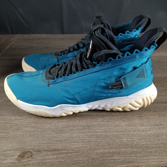 Jordan Proto-React Size 13 - Picture 3 of 15